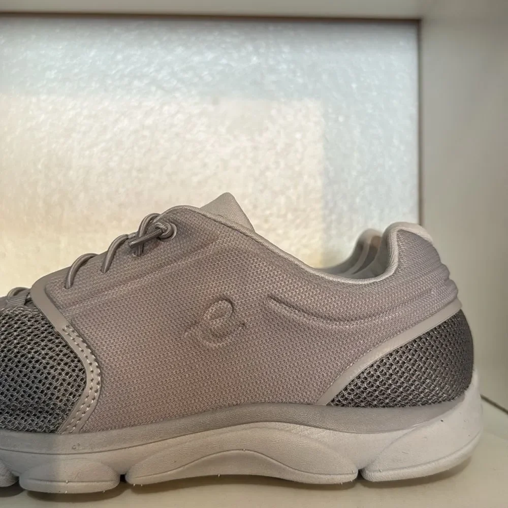 Easy Spirit Womens Comfort Lace Up Knit Walking Gray Athletic Slip On Sneakers